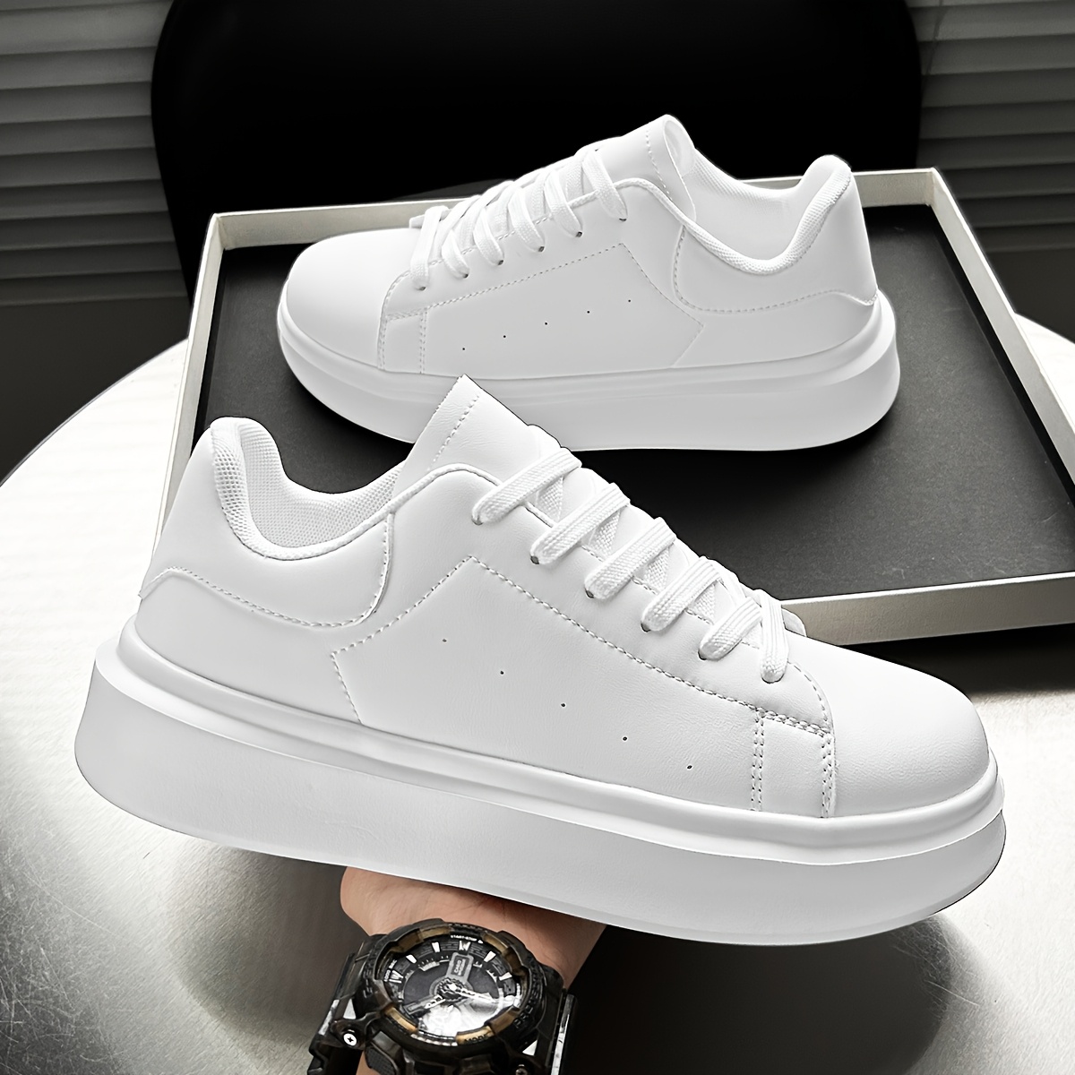 Zapatos clásicos de hombre de color gruesa, zapatos blancos, zapatillas  de skateboard casuales, estilo moda de tendenc