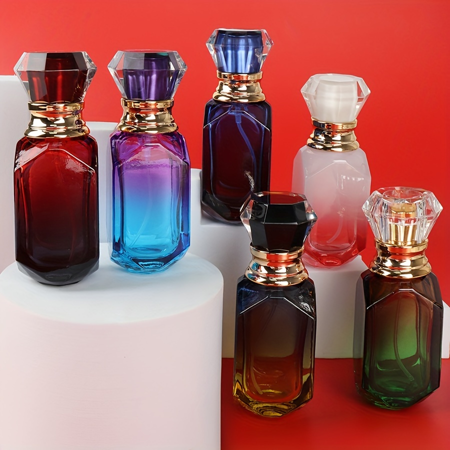 

Les flacons vaporisateurs en verre de 30 ml de Jiafeiya, de géométrique et de couleur dégradée, luxueux, réutilisables, huile, PVC et parfaits pour personnaliser vos cosmétiques.