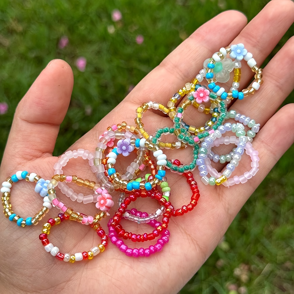 Vintage Boho Flower Ring Set for Women - 20 Pcs Beaded Stretch Rings