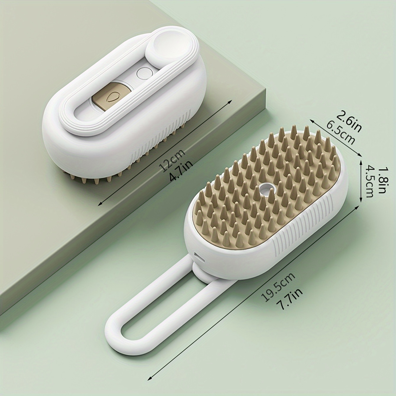 

A Pet Automatic Spray Hair Removal And Anti-static Massage Comb Suitable For Cat And Dog Grooming