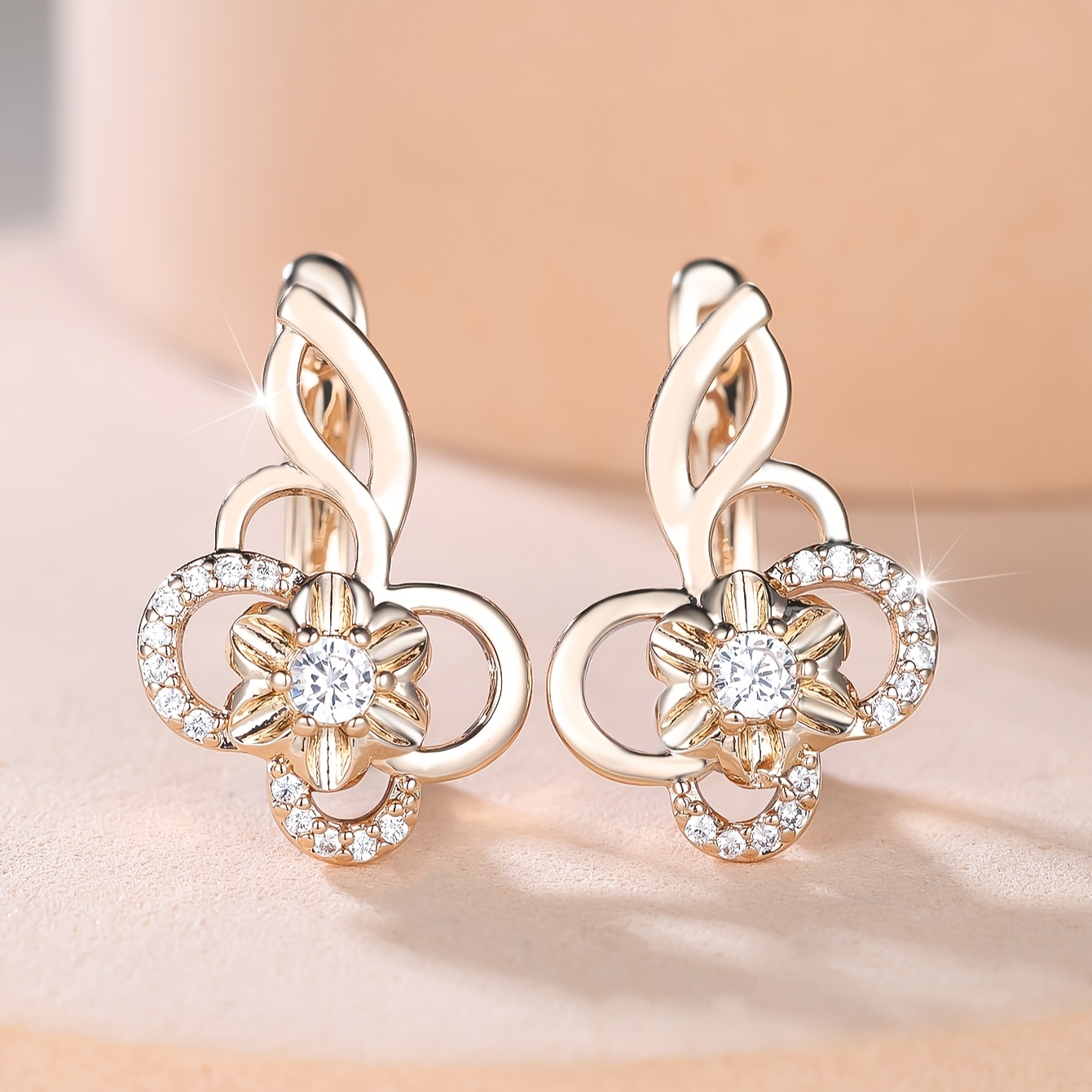 Vintage Silvery Synthetic Zirconia Flower Shape Women's Fashion Hoop Earrings Party Birthday Gift Engagement Wedding Earrings Anniversary Gift