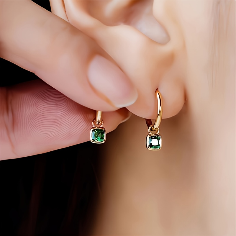 2pcs Women's Fashion Earrings Exquisite Geometric Square Design With Green Synthetic Synthetic Zirconia Women's Earrings Gift