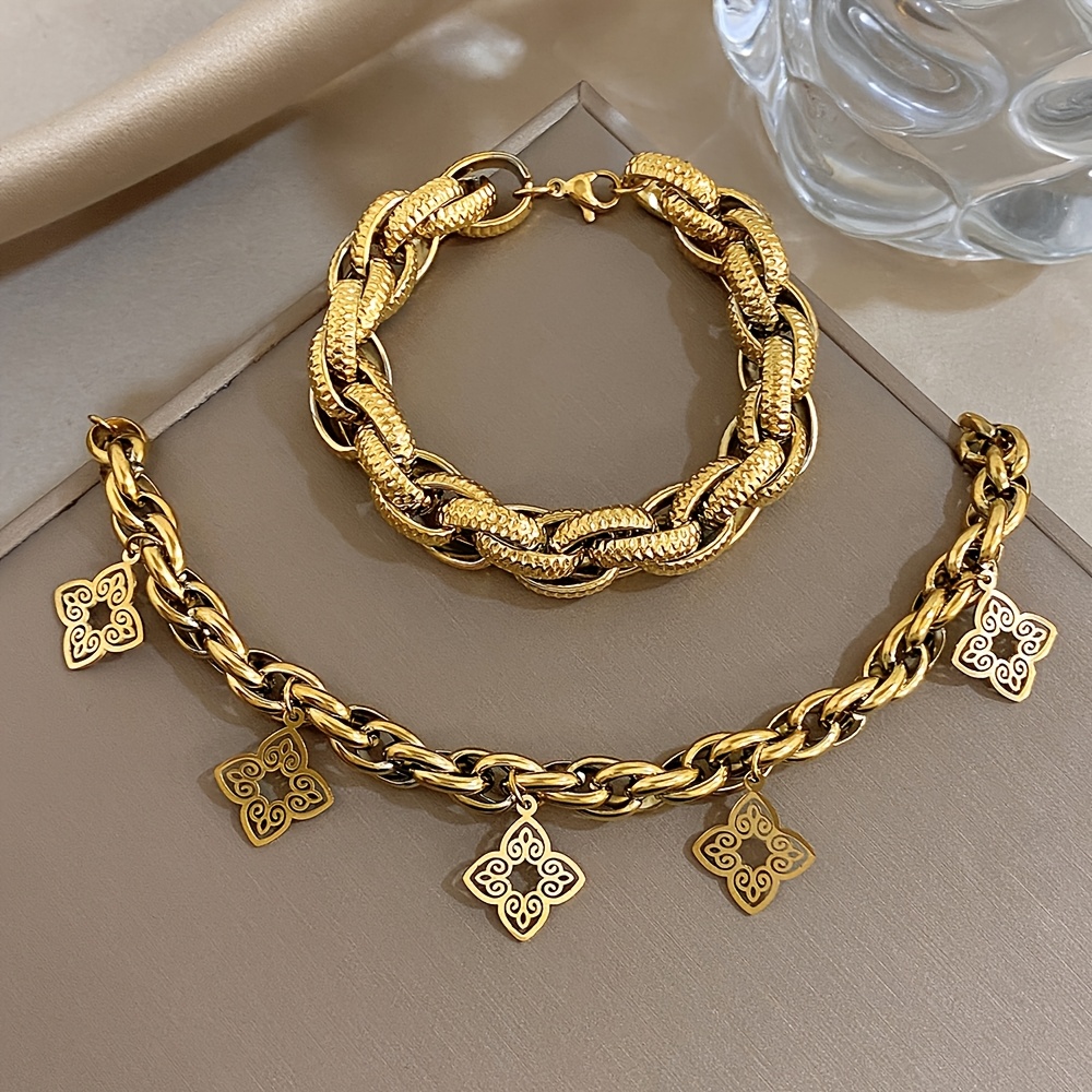 18K Gold-Plated Thick Floral Pendant Bracelet