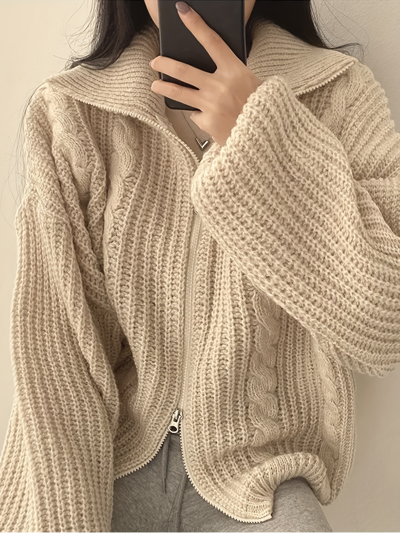 COMPACT LOGO KNIT CARDIGAN