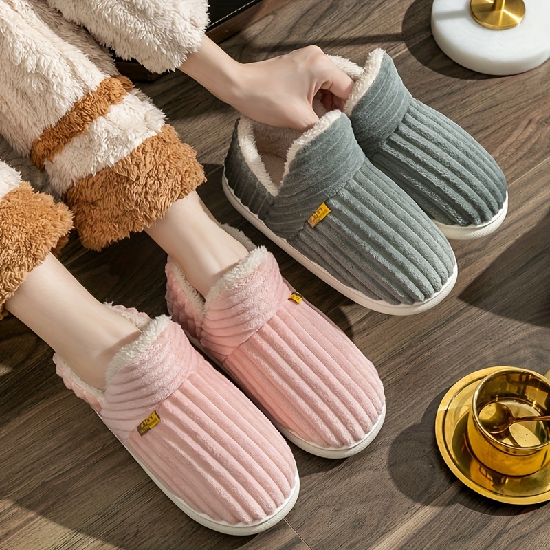 

-lined Winter Slippers For Couples - Elegant Slip-on Shoes With Fuzzy Interior, Eva Sole, In Light Blue And Pink, Indoor Slippers