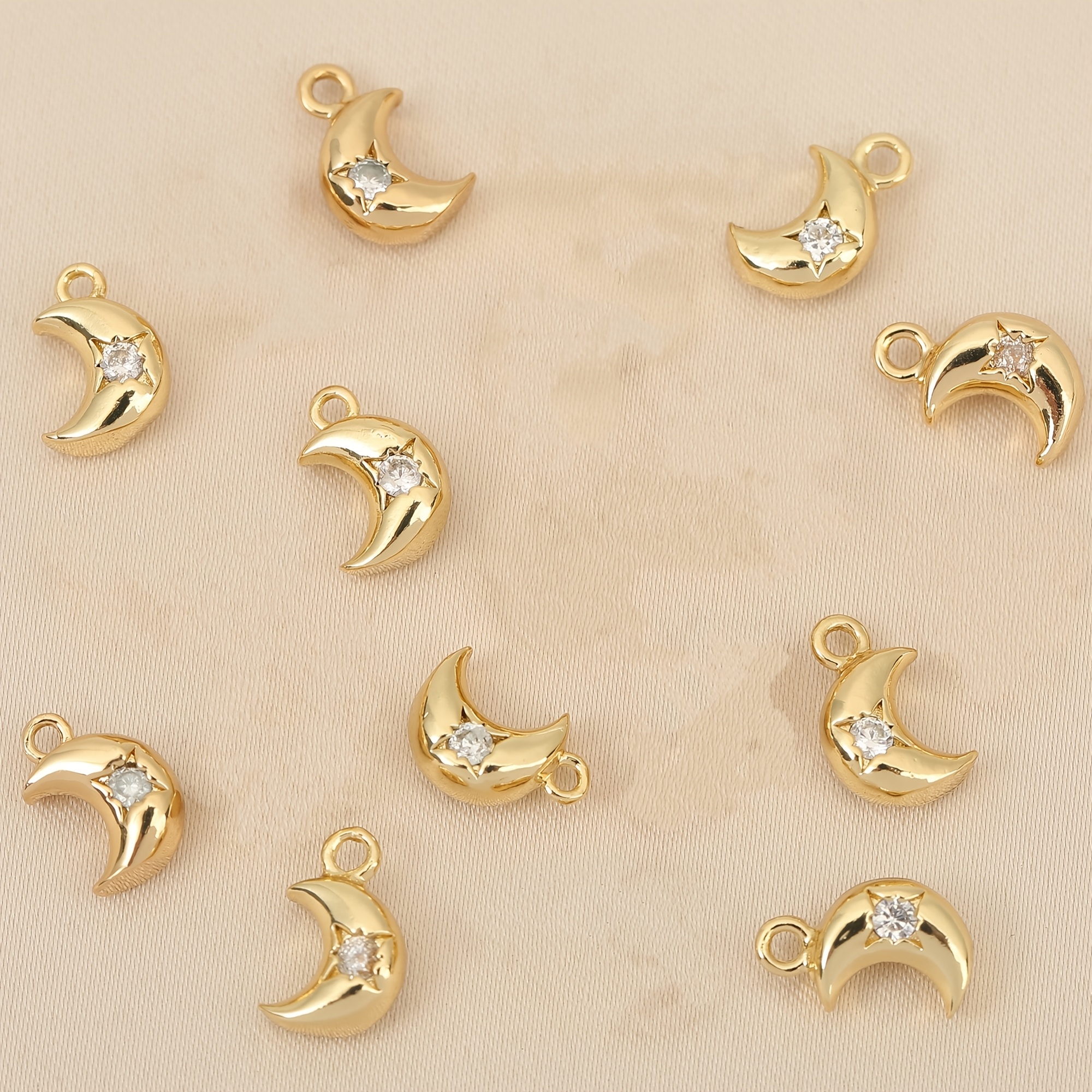 10pcs Exquisite Handmade Inlaid Zirconia Heart Pendants