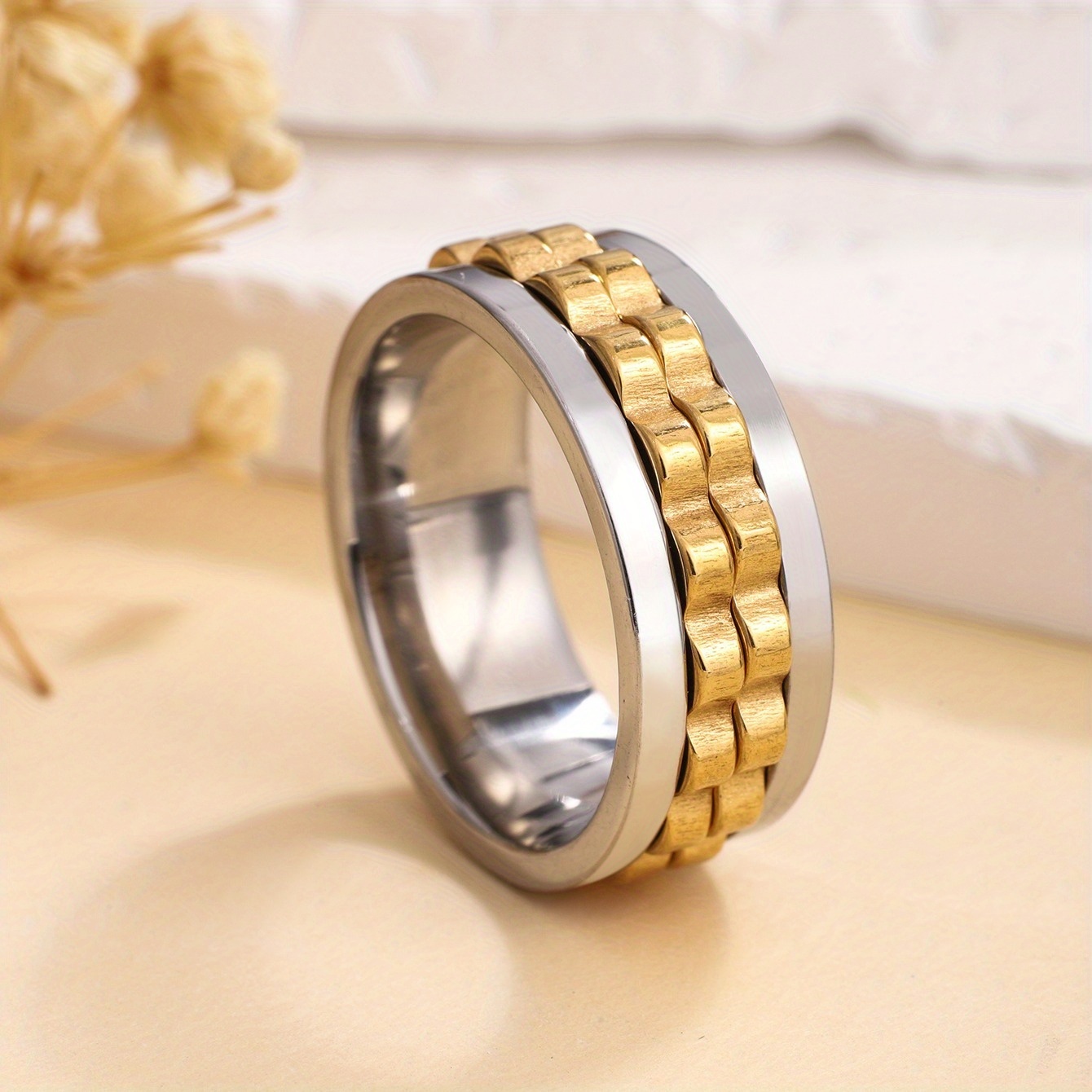 TEMU Fashionable Niche Stress-relief Anxiety-reducing Spinning Ring