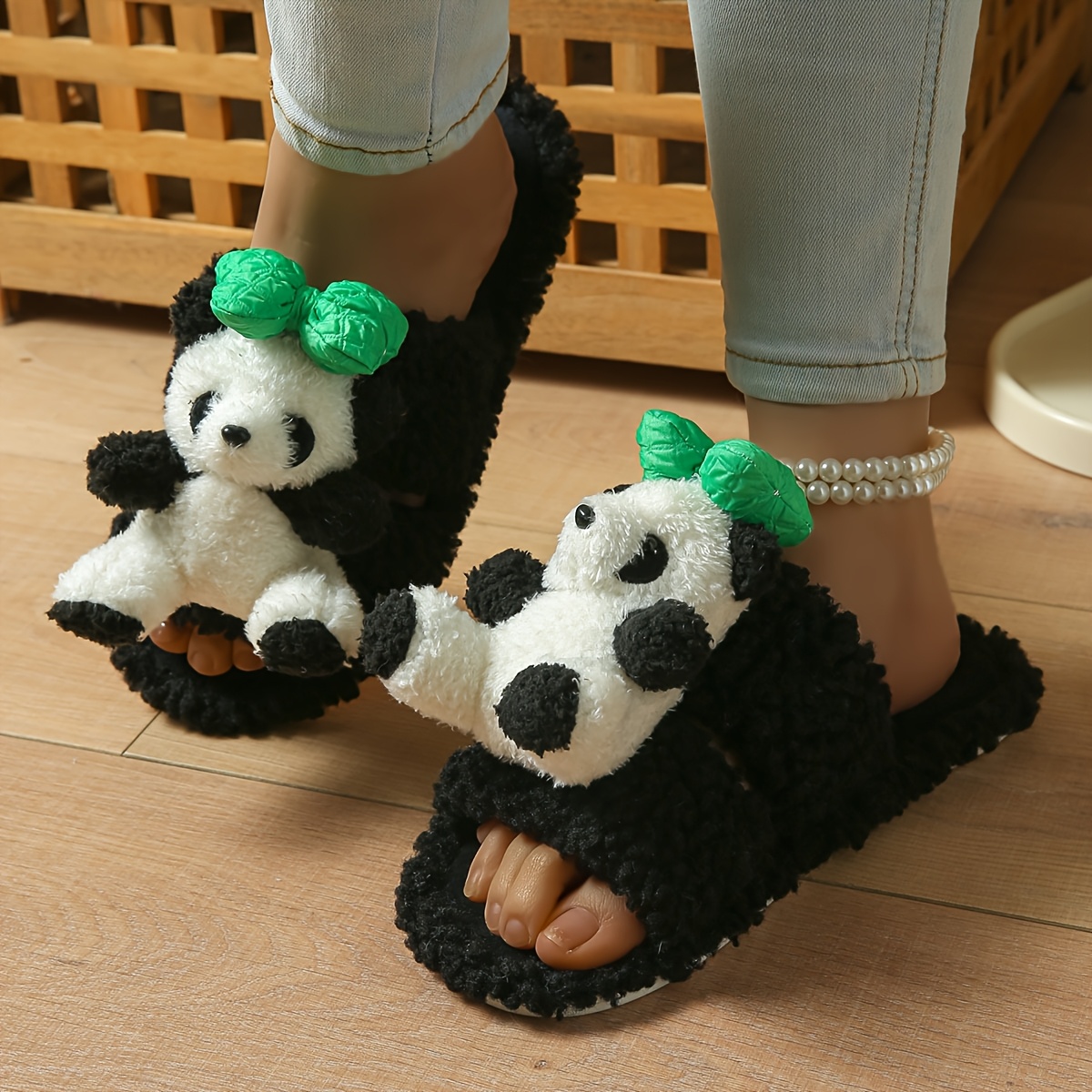 SJTJSPX Pantoufles Mignon Panda,Chaussons Intérieur,Hiver Chaussures Pour La Maison, Chaussons Femme Slippers,Pantoufles En Peluche Chaudes,Confort Antidérapantes Chaussures D'Intérieur