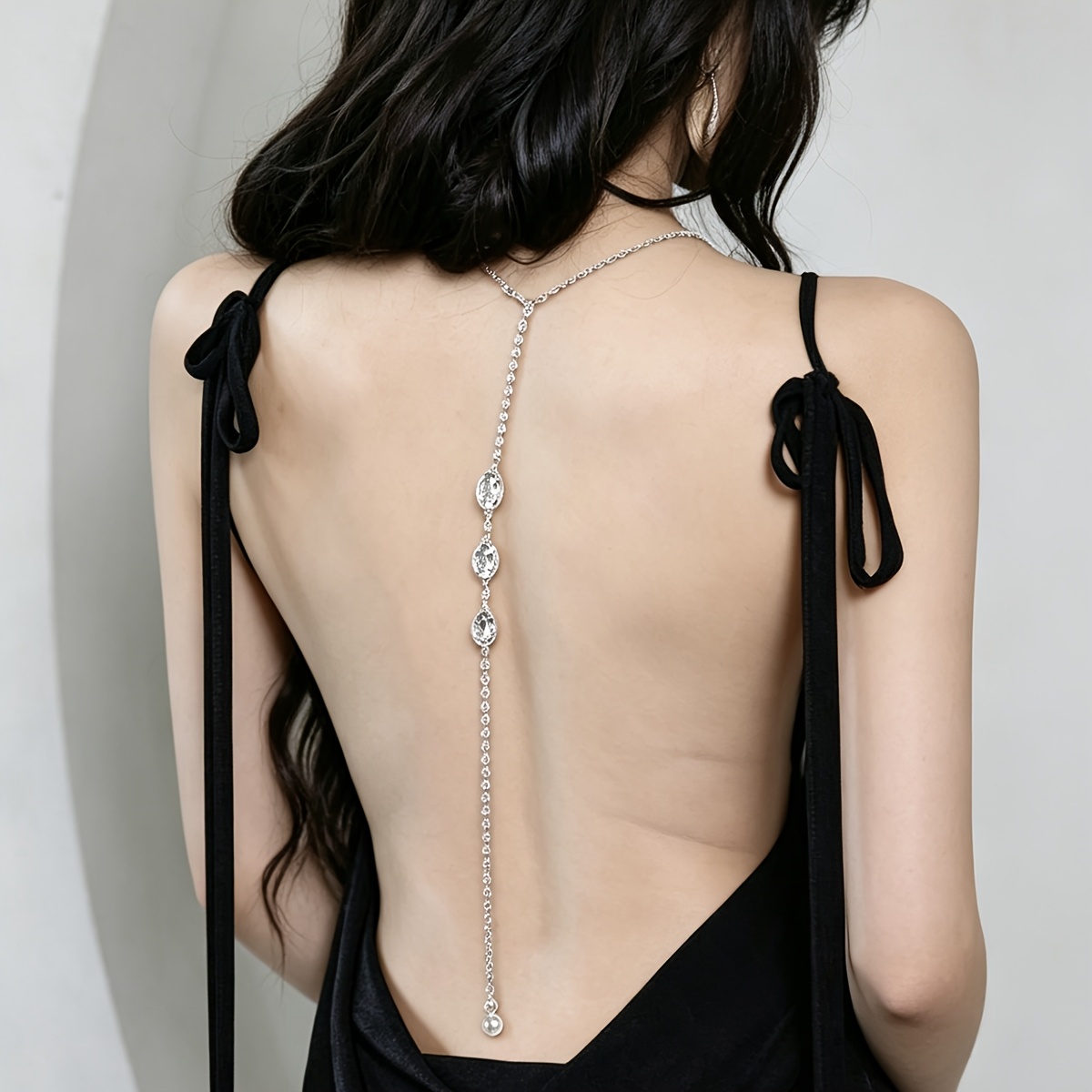 backless dress chain - Mauritius