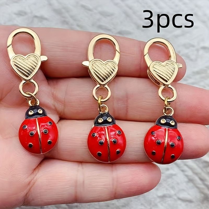Image of 3pcs/set Elegant Alloy Ladybug Keychains With Heart Pattern & Lobster Clasp, Enamel Red Charms For Bags & Purses Suitable For Men And Women.