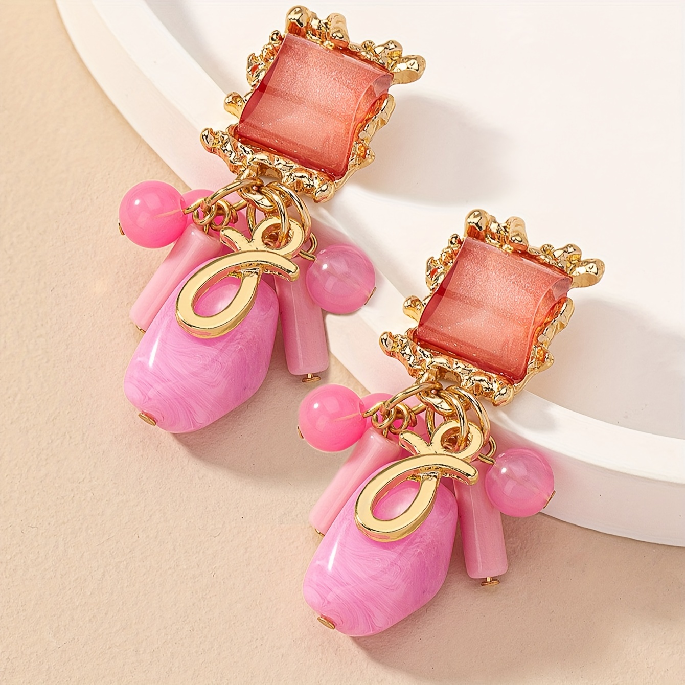 Elegant Retro Resin Beaded Clip-On Earrings for Women, Versatile