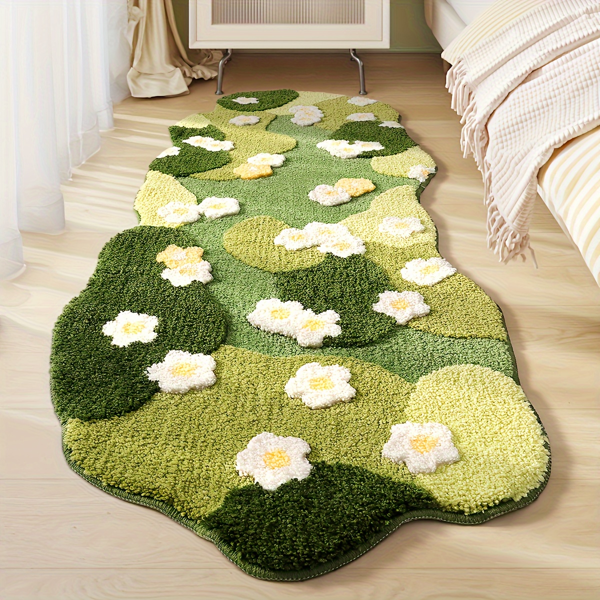 

Luxurious Green Flocked Moss Bath Mat - Irregular, Machine Washable Indoor Rug For Living Room, Bedroom & Bathroom Decor, Fluffy Plush Winter Decor Decoration