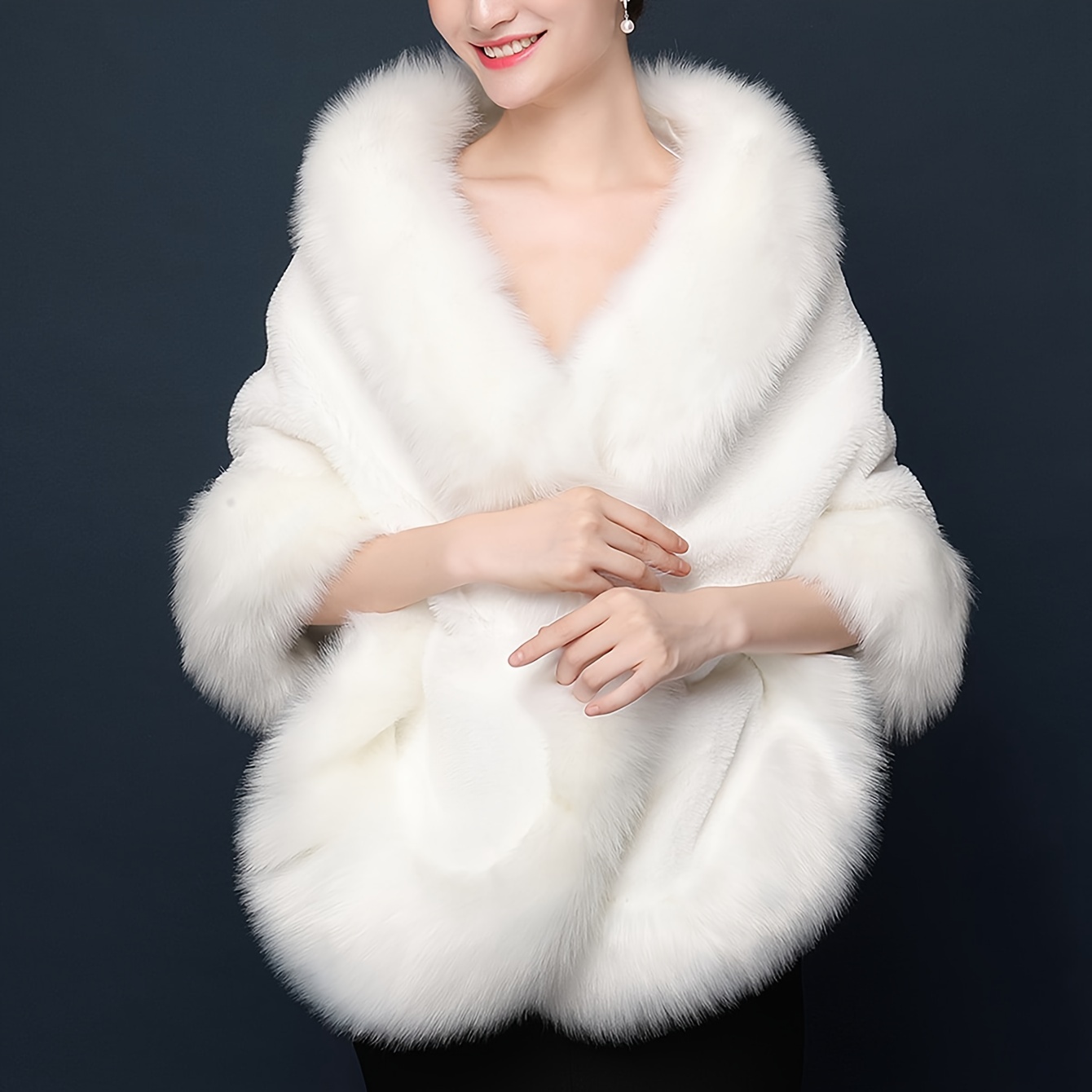 

Elegant Baroque-inspired White Faux Fur Shawl - Warm, Windproof Cape For Bridal & Party Gatherings, Perfect For Weddings And Winter Events