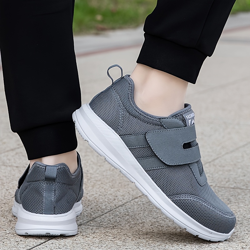 Men's Breathable Wide Width Sneakers with Adjustable Closure
