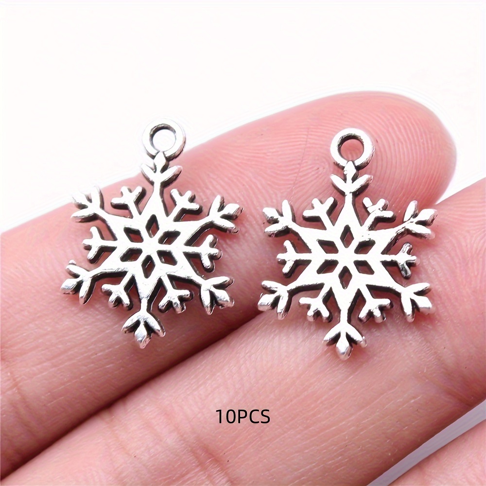 10pcs Of Antique Silvery Snowflake Pendants For Bracelets, Necklaces, Keychains, And Diy Christmas Gift Accessories, Measuring 21x16mm And 14x19mm.