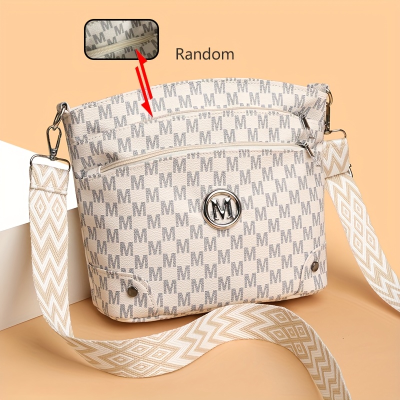 New Stylish And Elegant Women's Crossbody Bag With "m" Badge, Pockets, Adjustable Shoulder Strap, Zipper Closure, Perfect For Gifts, Random Zipper Color