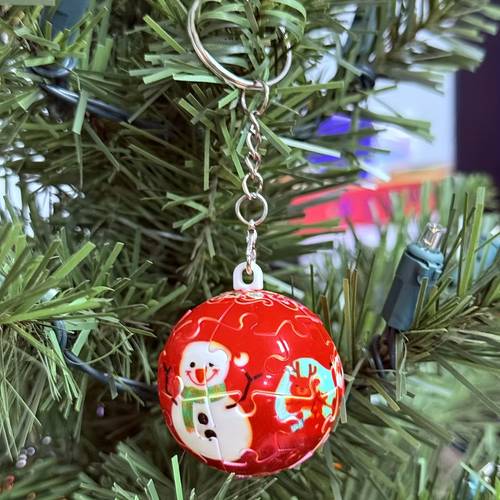 christmas mini ball puzzle keychain pendant diy craft kit 5 minute handmade gift for friends parents couples 4cm halloween