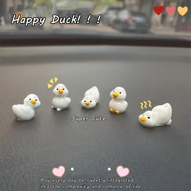 

5pcs Charming Resin Duck Dashboard Ornaments, Adorable Desk And Bedroom Decor, Joyful Driving