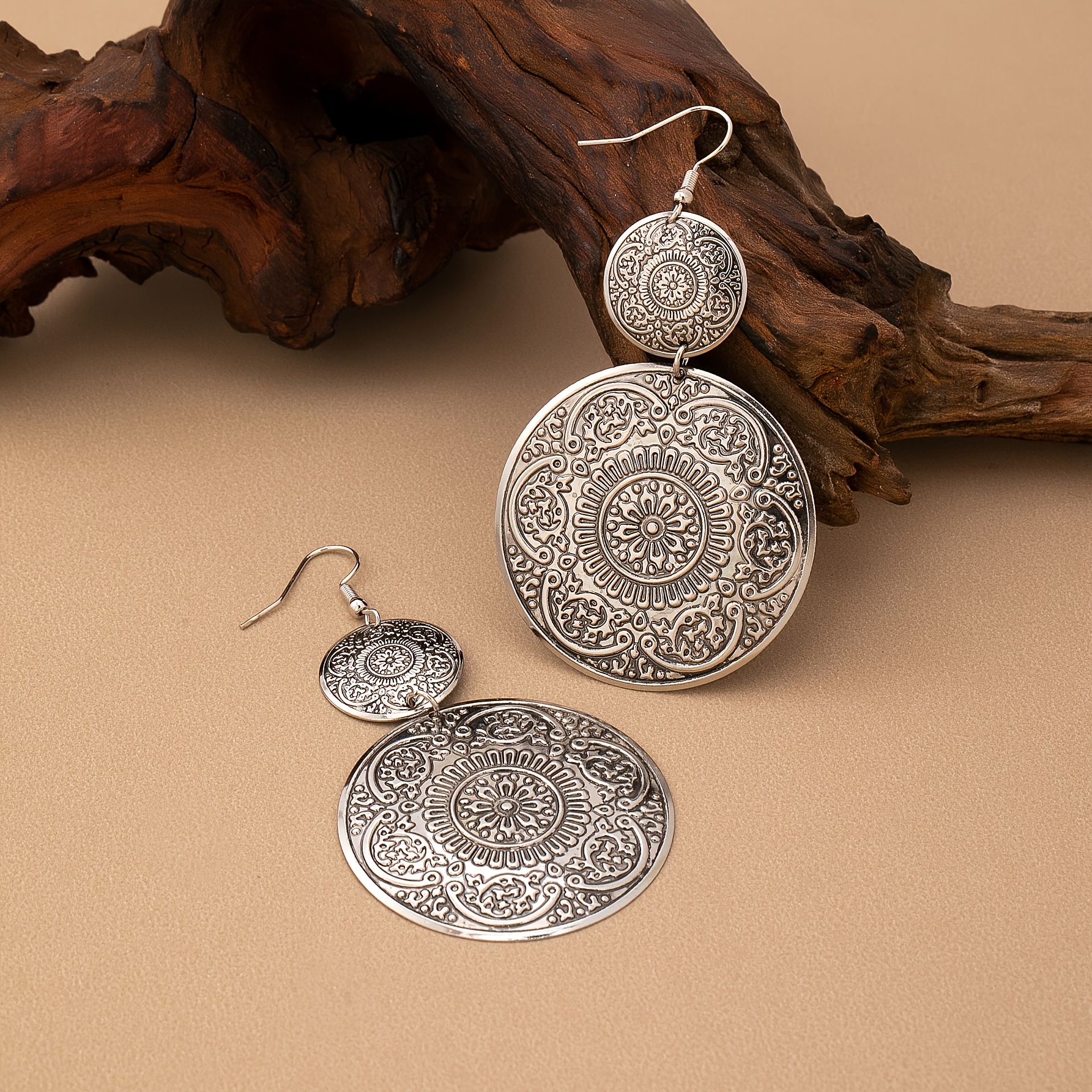 Image of 2pcs Bohemian Retro Carved Round Piece Earrings Niche Design Two-color Ethnic Style Earrings Suitable For Daily Wear And Attending Parties
