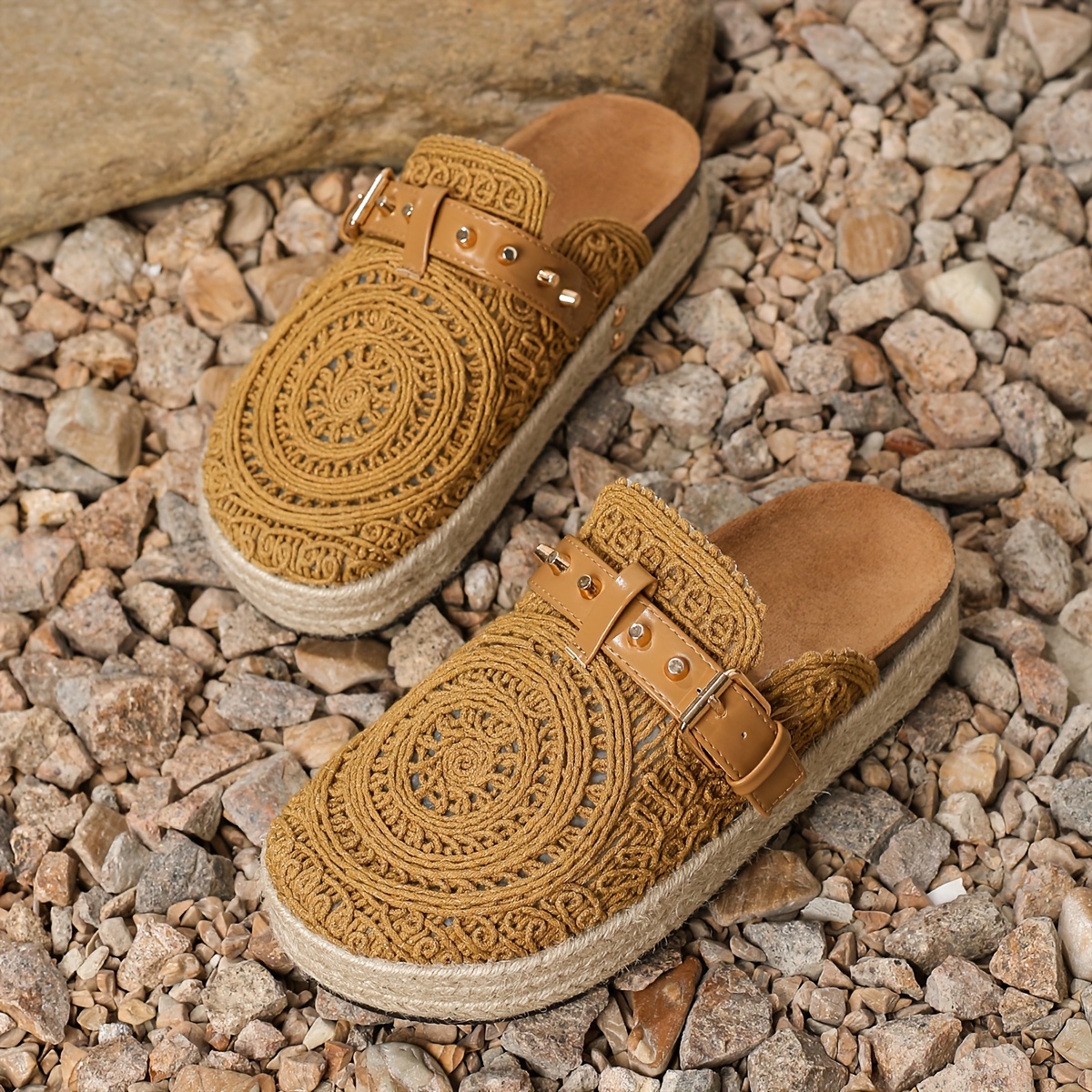 2025 Summer New Women's Rivet Hollow-Out Straw Thick-Sole Casual Vacation Style Slip-On Half-Slip Women's Sandals, Women Shoes