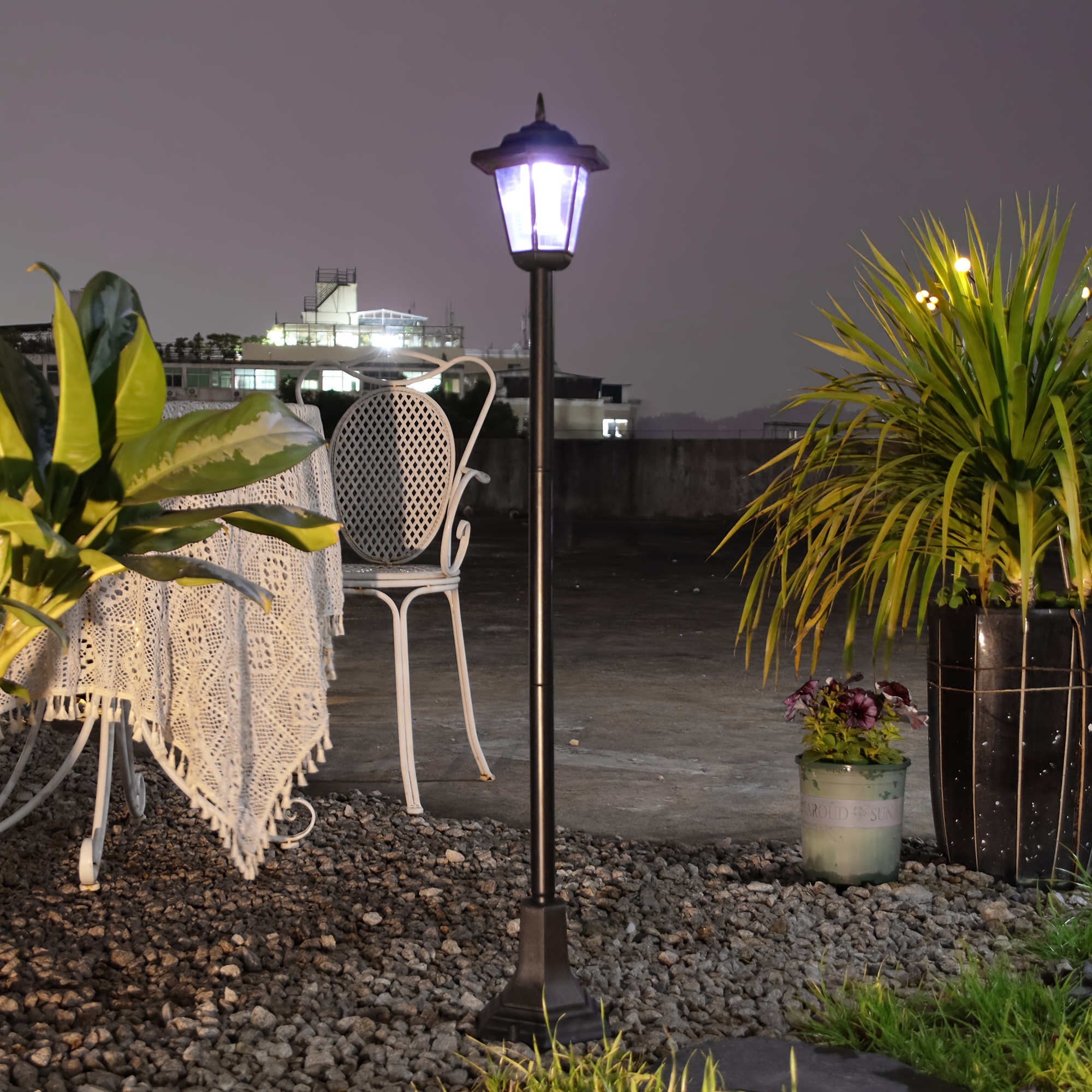 

Solar-powered Vintage Outdoor Pathway Lights - Waterproof, Metal Garden Decor With Light Sensor Control