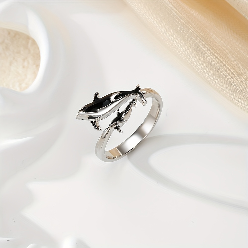 1pc Fashionable Creative Shark Black And White , Suitable For Daily Wear, Gift For