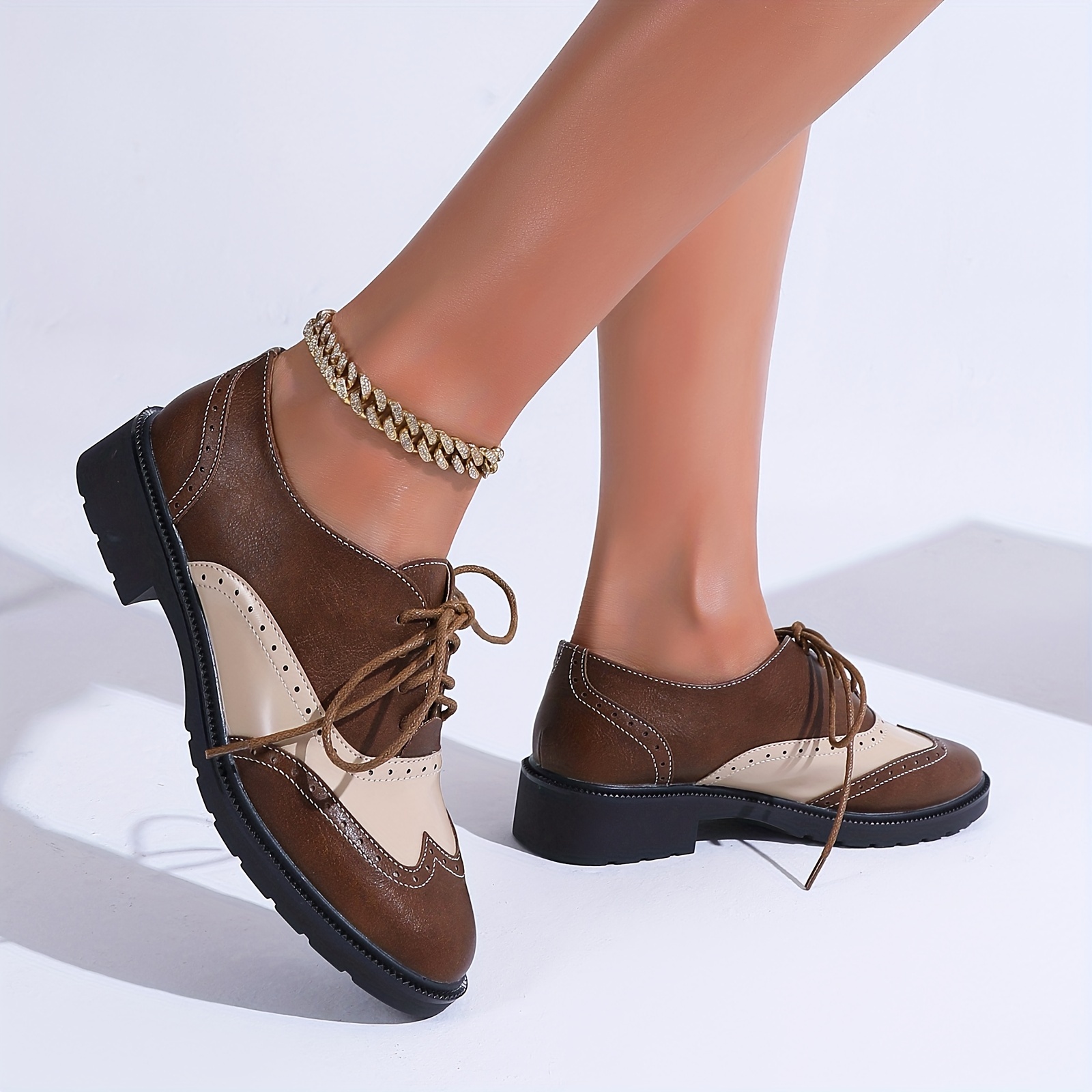 2024 New British Style Retro Color-Block Lace Women's Loafers