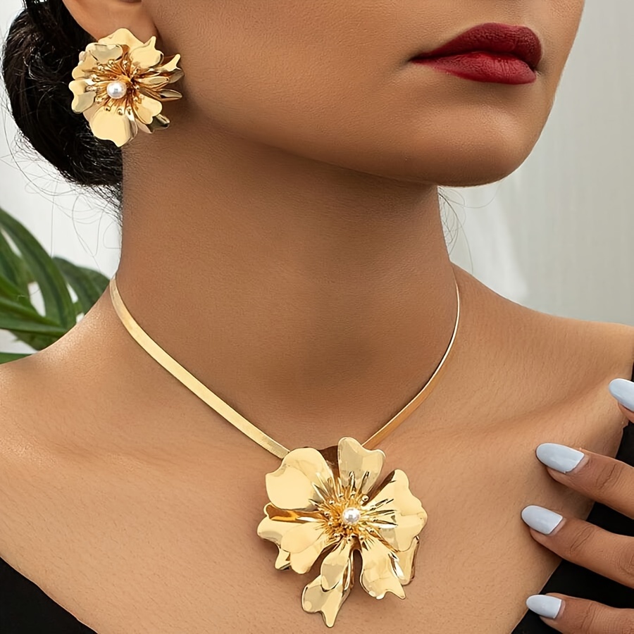 

Elegant Floral Metal Necklace And Earrings Set, Luxury Gold-tone Snake Chain With Faux Pearl Accent, Sophisticated Jewelry For Women, Perfect For Banquets And Parties