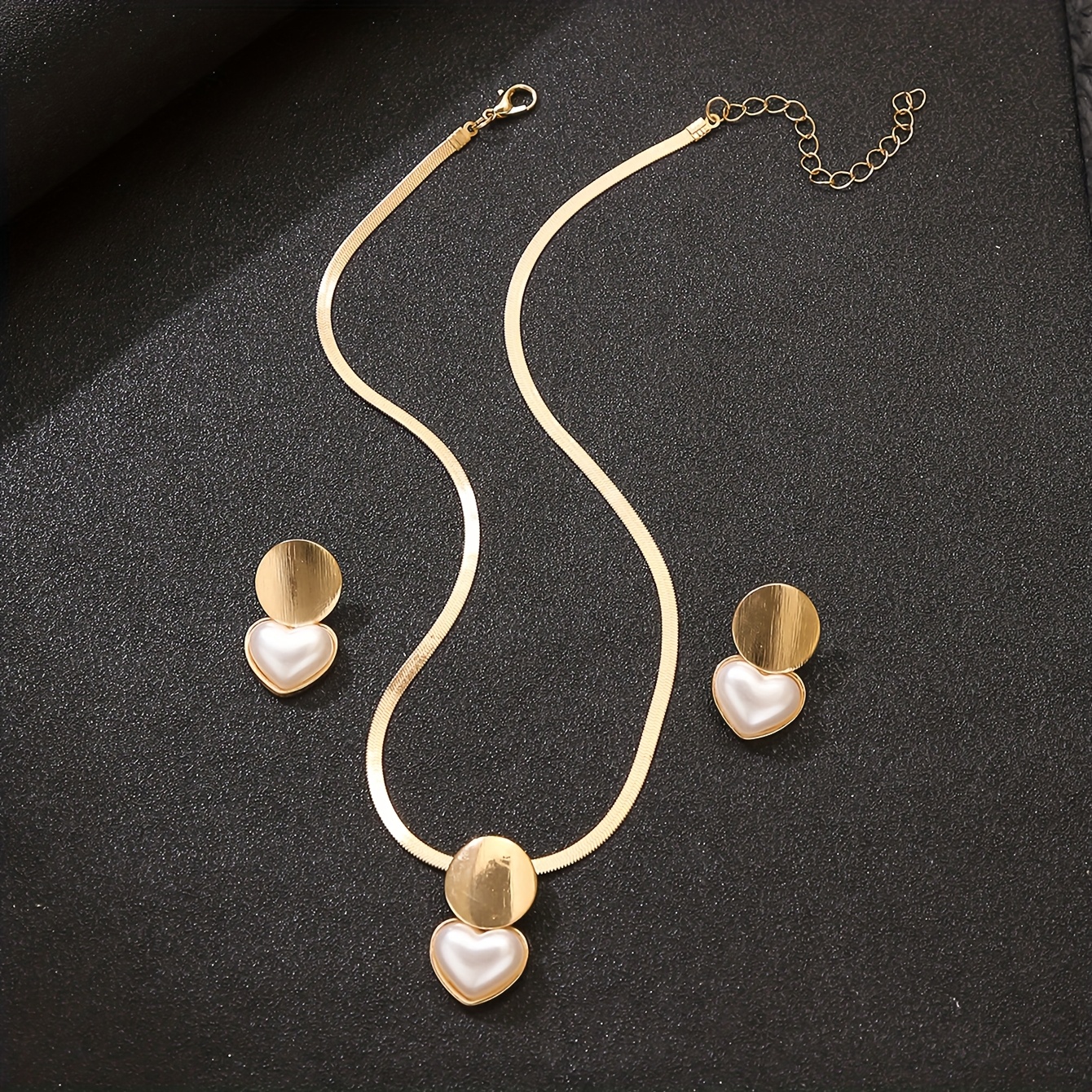TEMU 2pcs Set: 1pc Necklace + 1pc Earrings. Fashionable Flat Snake Chain Choker Necklace With An Elegant Heart-shaped Pendant. Necklace And Earrings