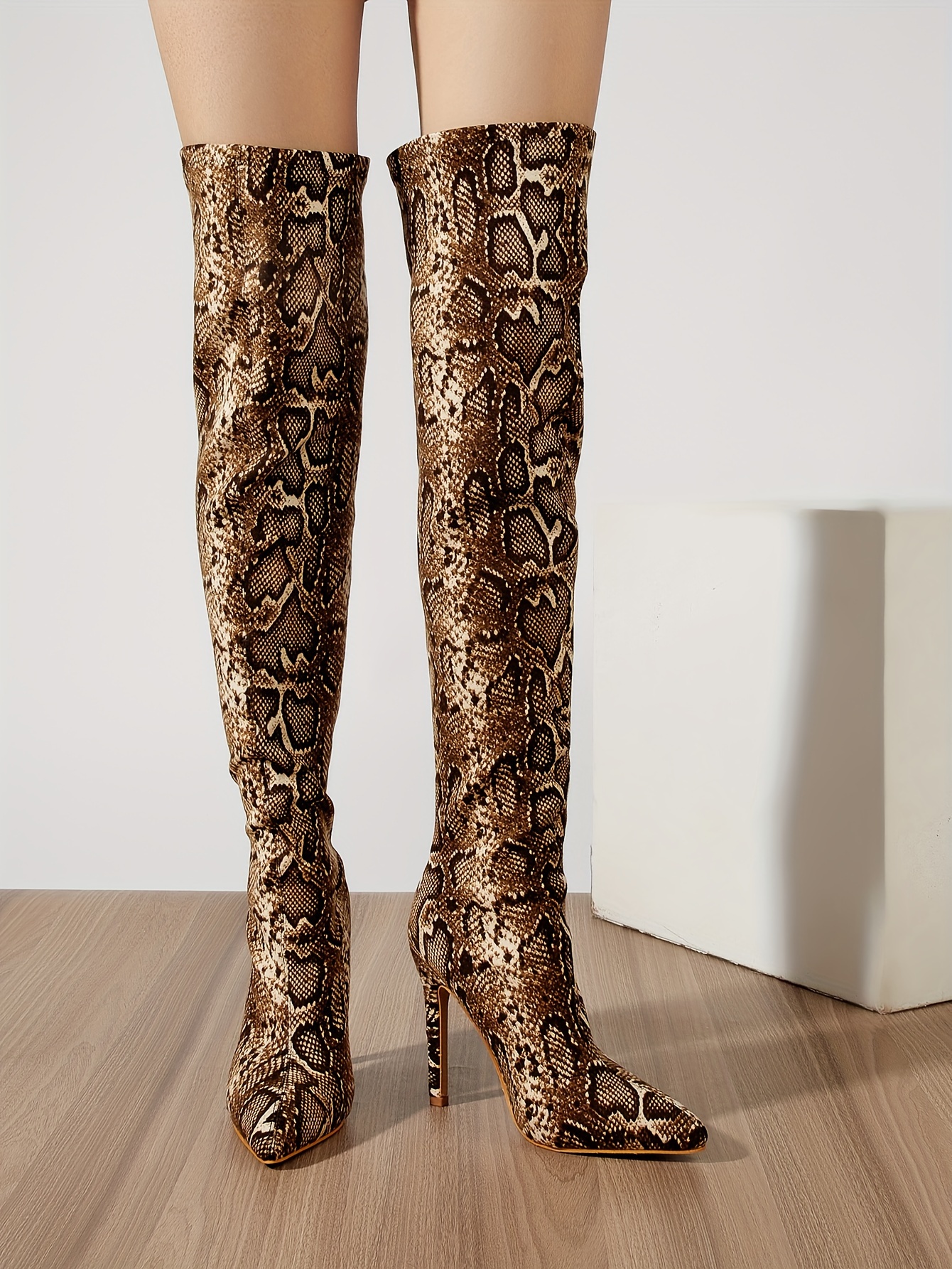 Bota Alta Botas Estampado Serpiente Mango Violeta Mangriñán