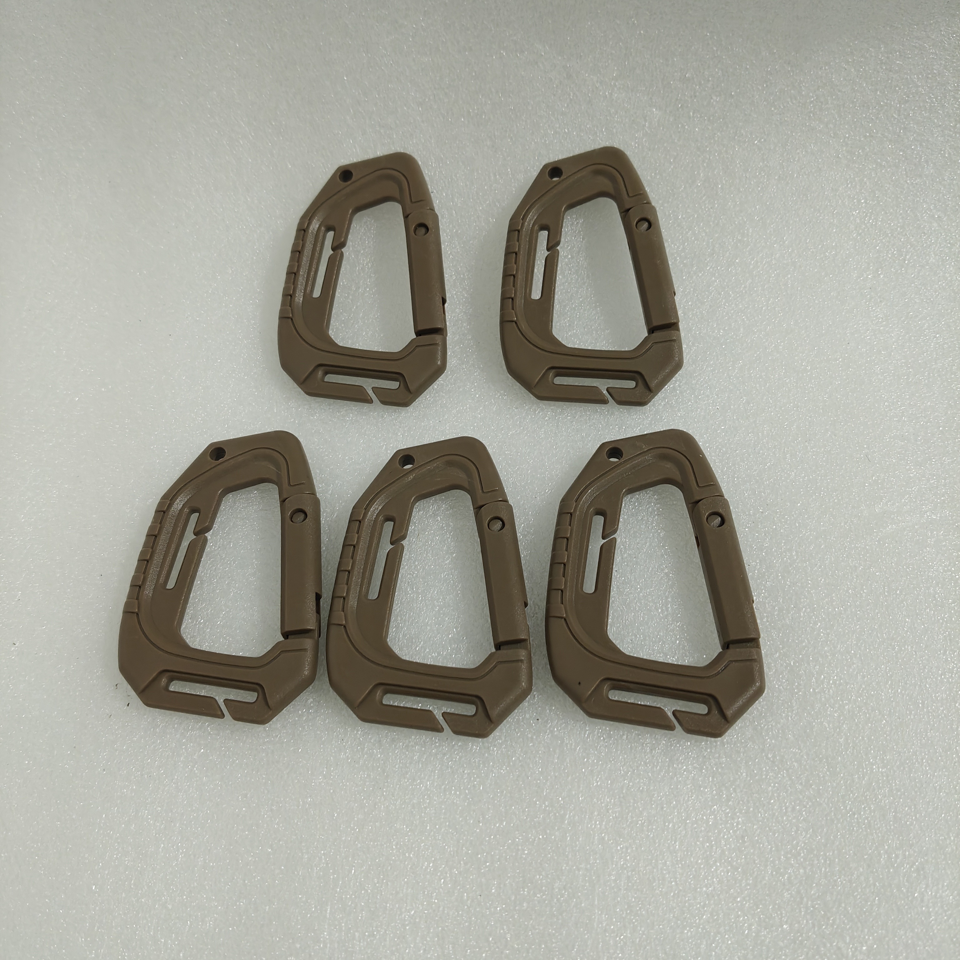 TEMU Pack de Mousquetons Tactiques Robustes avec Crochets en D à Ressort, Crochets Solides Adaptés aux Systèmes MOLLE, Sacs à Dos, Gilets, Ceintures