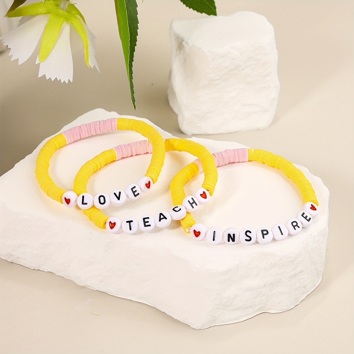 

3pcs Bohemian Style Polymer Clay Beaded Bracelet, Letter Teach Love Heart Pattern Handmade Bracelet Set