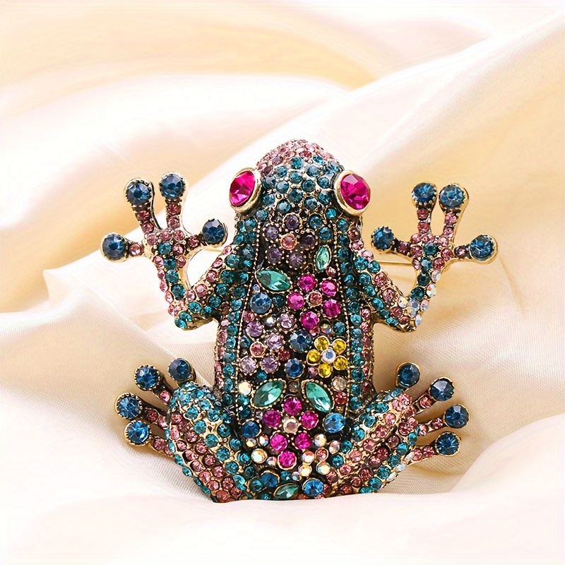 

Esshpule Luxurious Oversized Frog Brooch - Elegant Animal Pin For , Perfect Winter Accessory, Exaggerated, Corsage