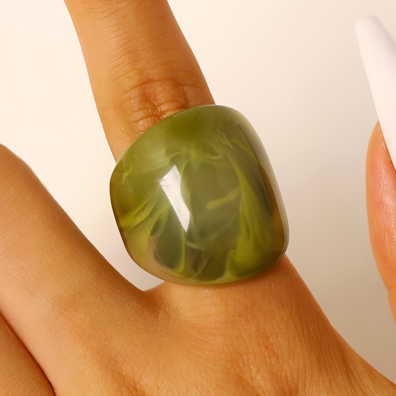 TEMU A Vintage-inspired Minimalist And Fashionable Resin Ring With A Niche Design, Suitable For Women' Casual Wear. An Elegant And Versatile Gift For