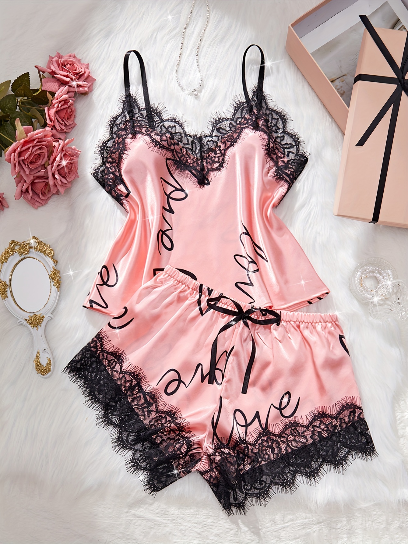 Elegante Conjunto de Pijama para Mujer con Encaje y Estampado de con de  Top de Tirantes y Shorts para Pri