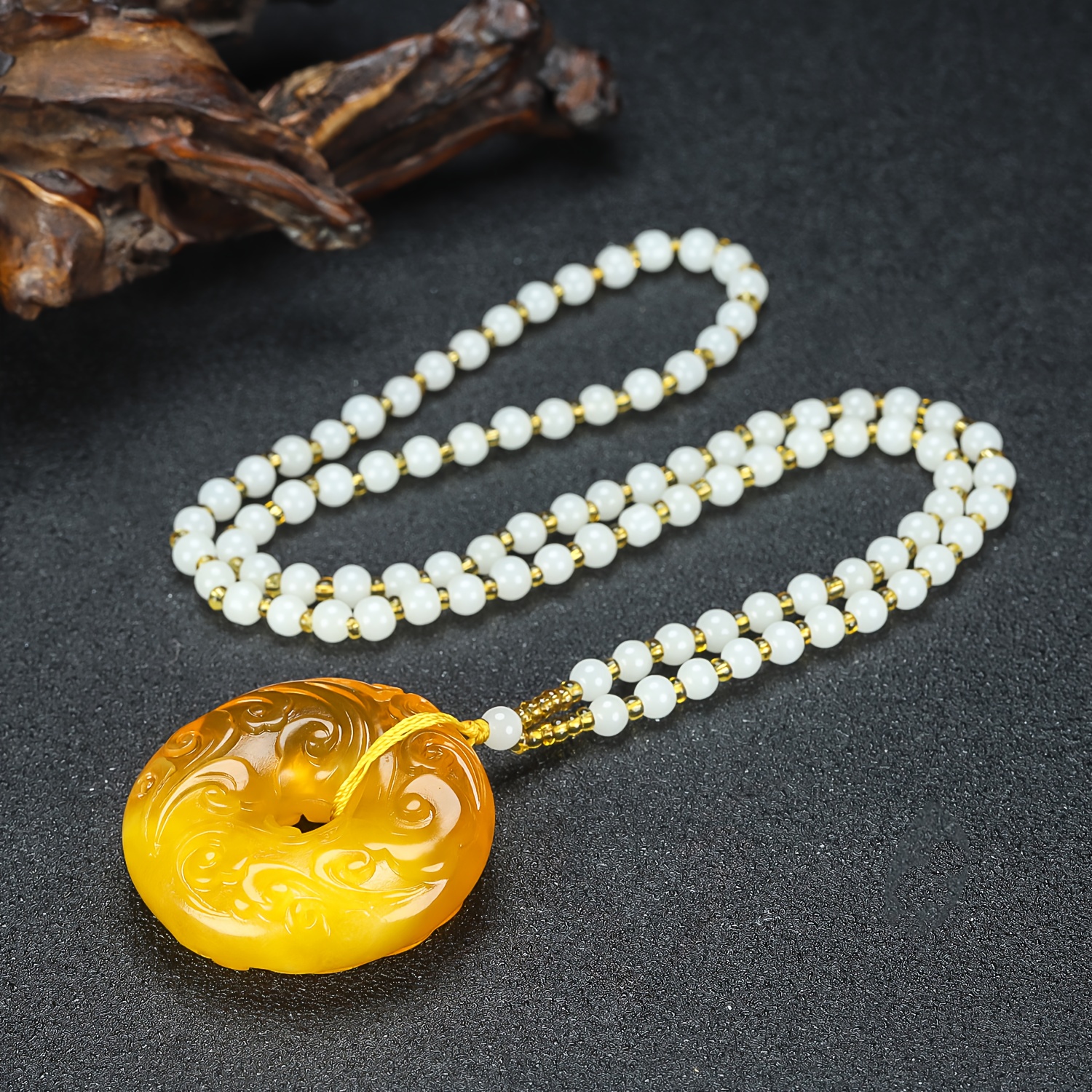 Elegant Men's Chinese Cloud Pendant Necklace with Golden Chain