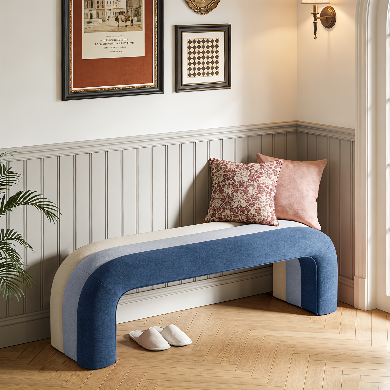 Curved Gradient Stool