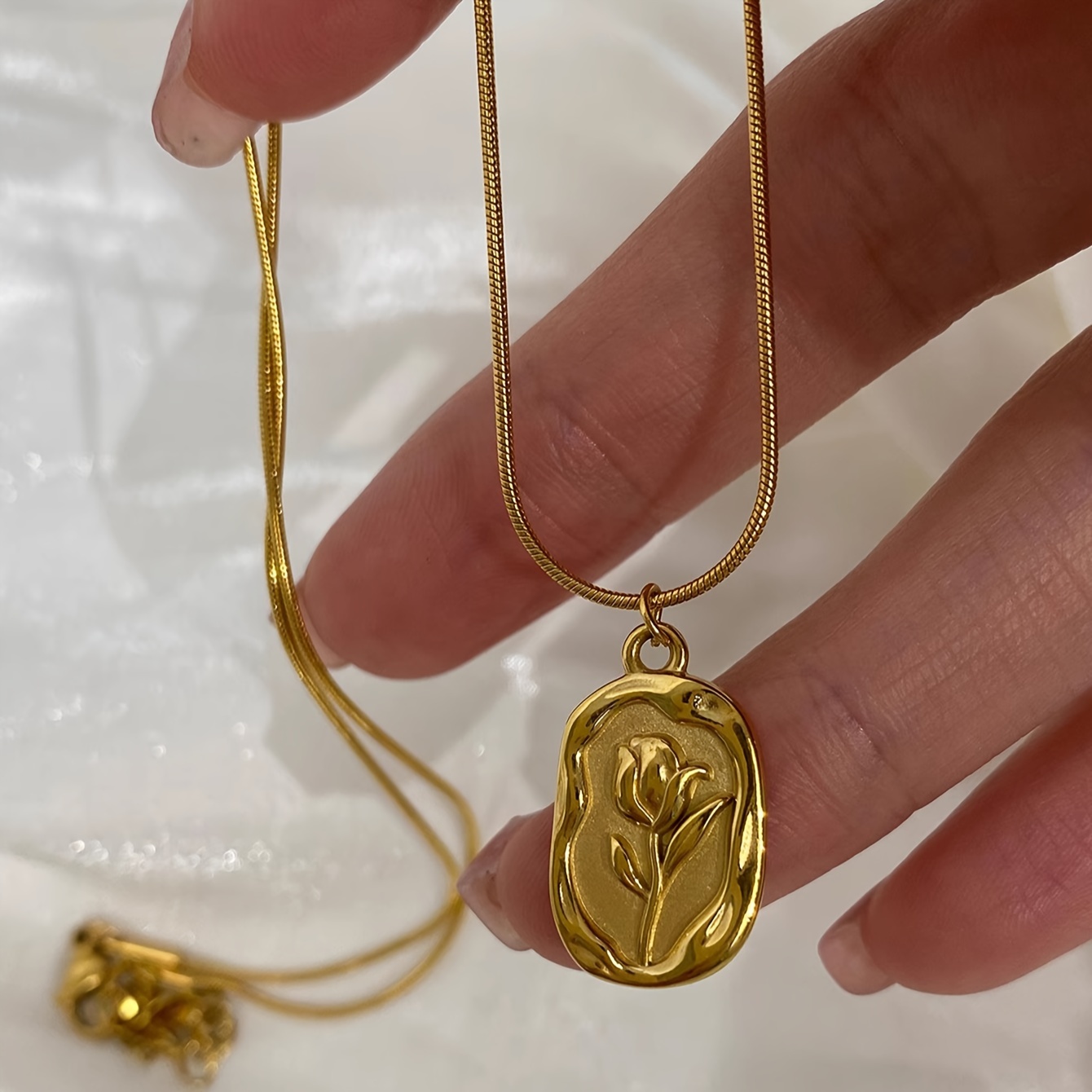 

Valentine's Day Gift Elegant Necklace, Simple Rose Flower Tulip Flower Pendant Necklace