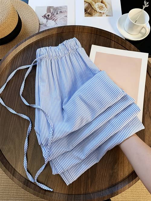 loose wide leg pants with light in and