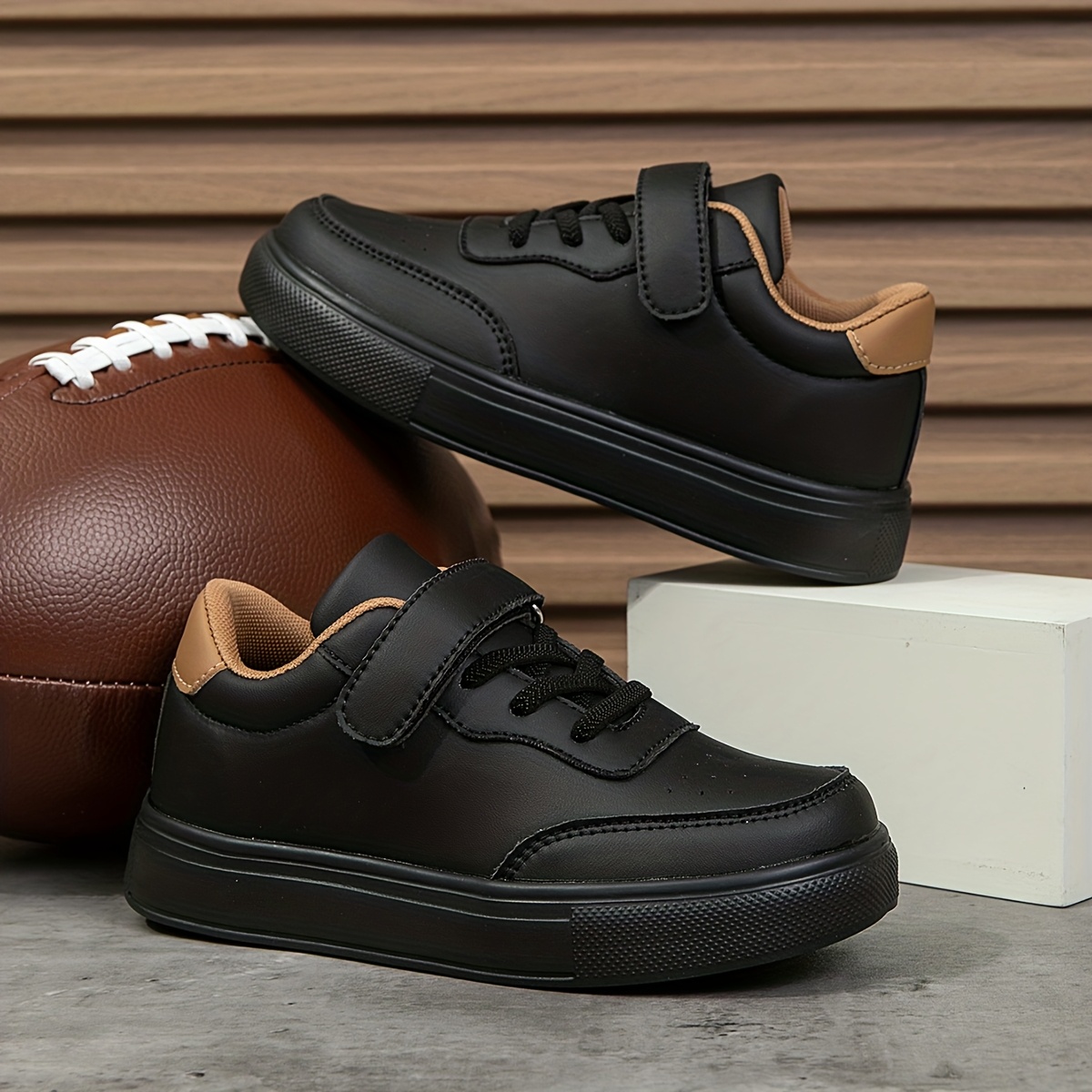 1 Par Zapatillas Bajas YAMEPP para Niños - Ligeras, Transpirables y de Sintético con Cierre Ajustable de, Suela Antideslizante de EVA y Detalles de Costuras Duraderas para Niños y Niñas, Zapatos Casuales para Senderismo al Aire Libre para Todas las Estaciones, Zapatillas de Senderismo para Niños, Calzado Infantil, Calzado Deportivo Infantil, Calzado de Ajuste Seguro, Zapato para Niño, Zapatilla para Niño, Zapato Escolar para Niño, Patines para Niña, Zapatillas para Niños, Zapatilla/entrenador - Imagen 4