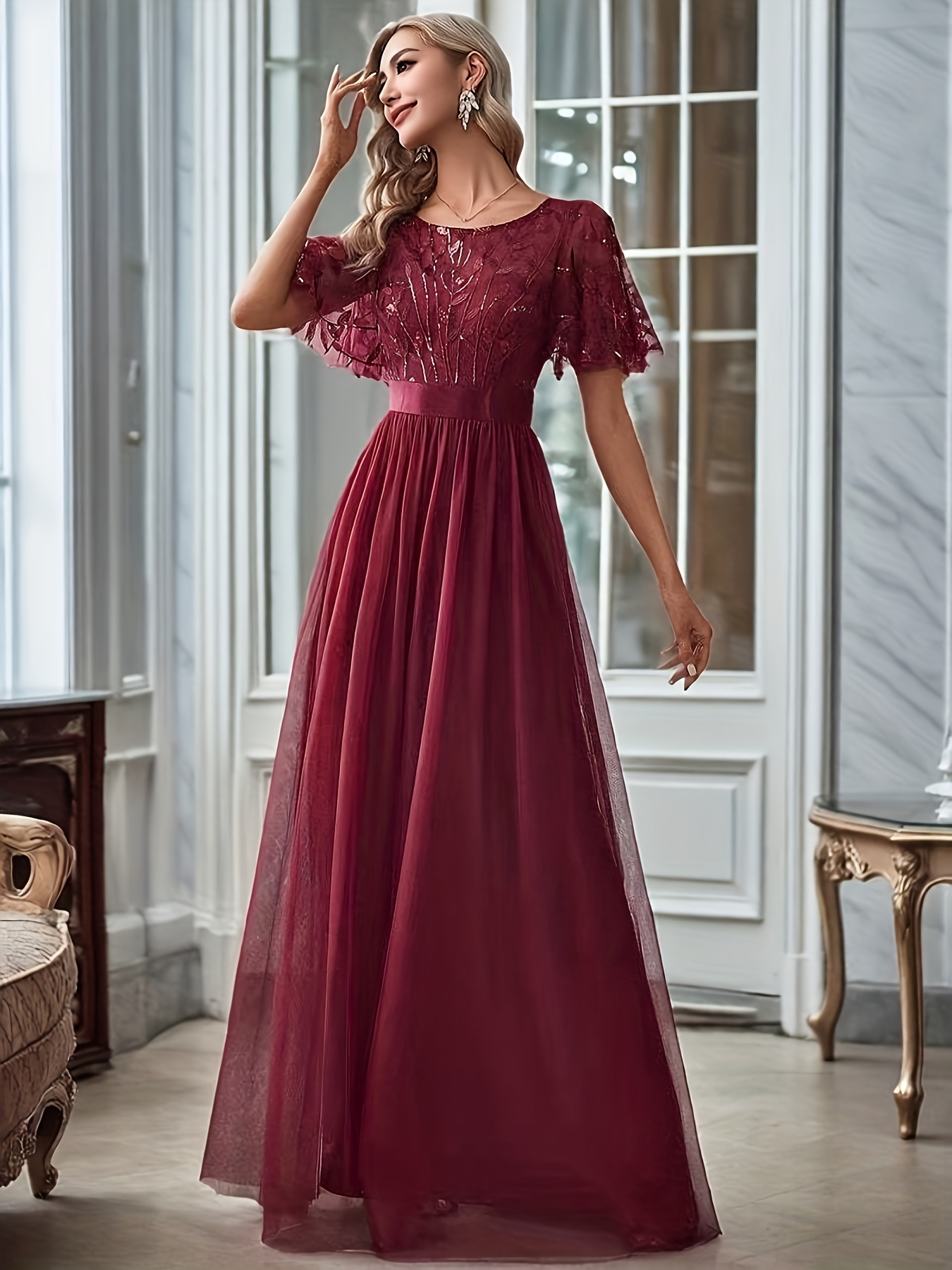 European and * Evening Gown with Round Neck, Short Sleeves, Sequins, and a  Full Flared Hem. Suitable for High-end Banquets, Company Annual Dinners,  Emcees, Light Luxury * Birthday Parties * Balls, ...