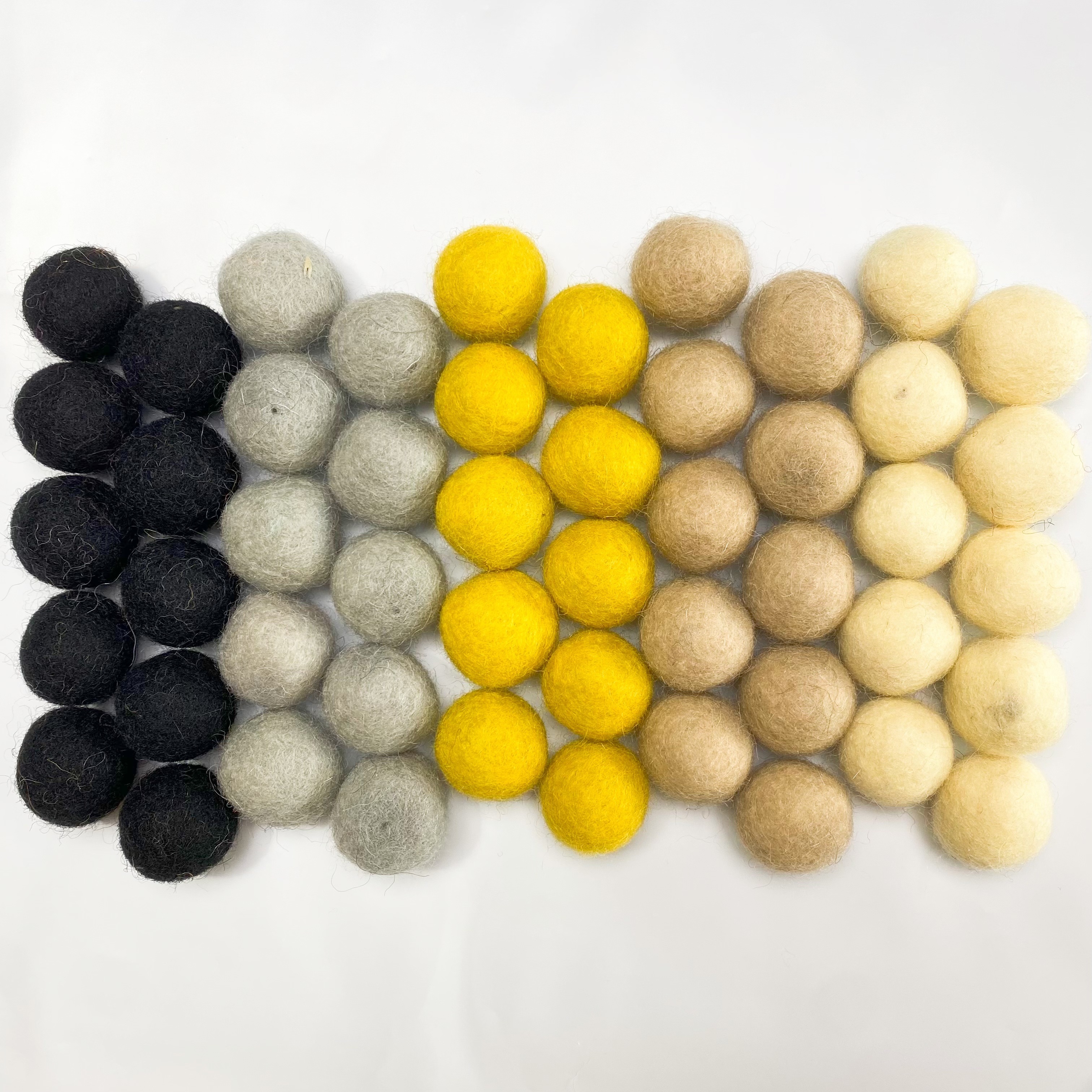 

50pcs Mixed Felt Balls - Assorted Neutral Colors For Crafts, Needle Felting, Decor & Essential Oil Diffusers - Black, White, Grey & Earth Tones - Approx. 0.78" Diameter