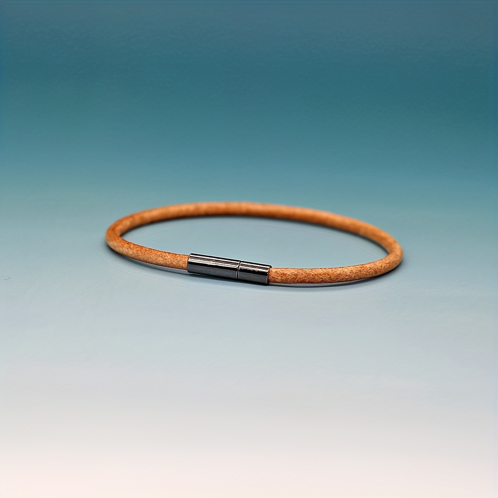 TEMU Pulsera de cuero - Un minimalista brazalete de cuero a , de cuero de vaca, con una decoración de cierre de metal y diseño . Adecuado para uso