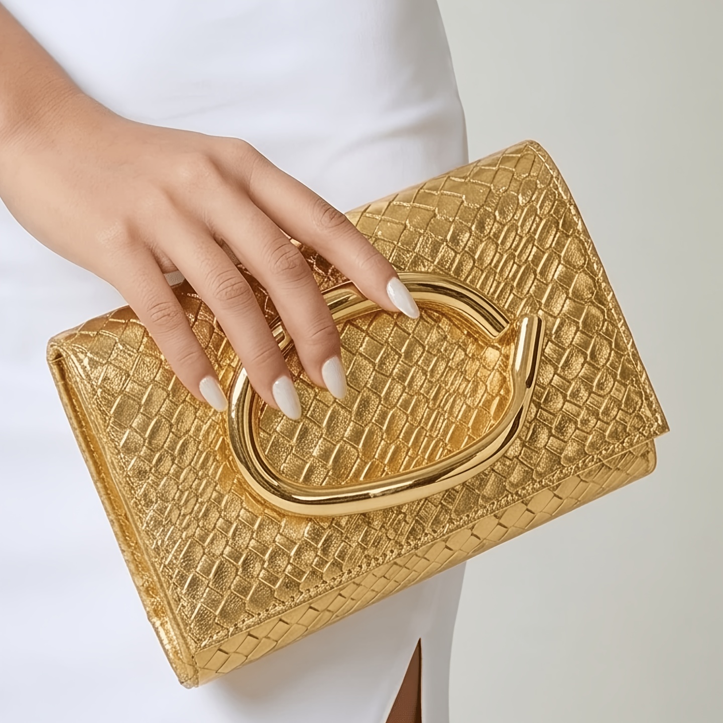 Fashionable Shiny Crocodile Pattern Handbag for Women