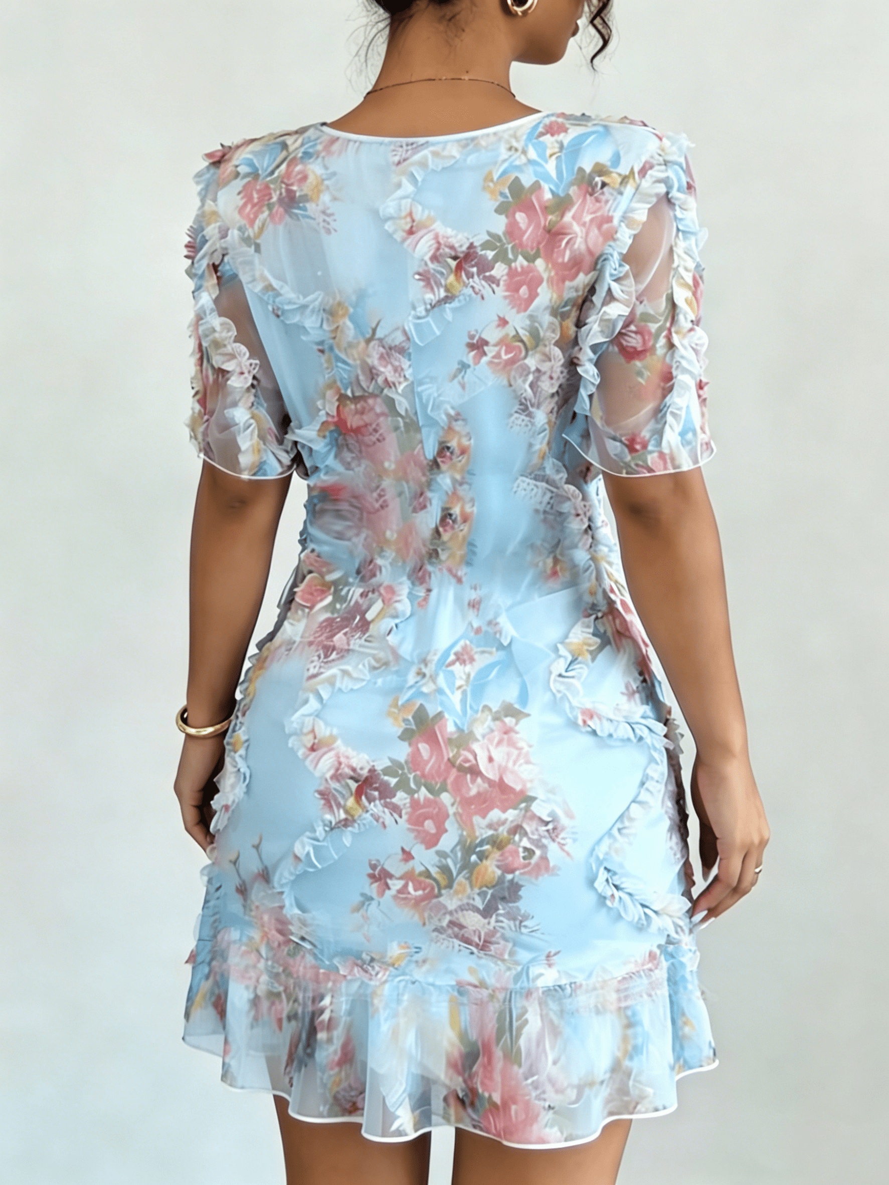 Robe élégante orientée, robe courte d'été à manches courtes et brodée à la taille, idéale pour les soirées et les trajets quotidiens