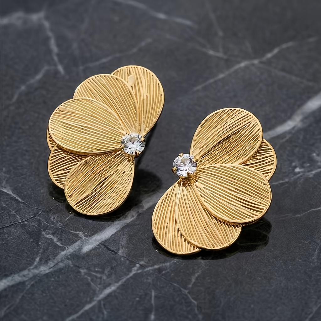 Metal Carved Butterfly Fishtail Pattern Earrings, Elegant Design