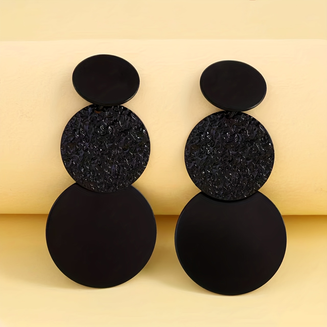 Stylish Women's Vintage Three-Circle Pendant Earrings