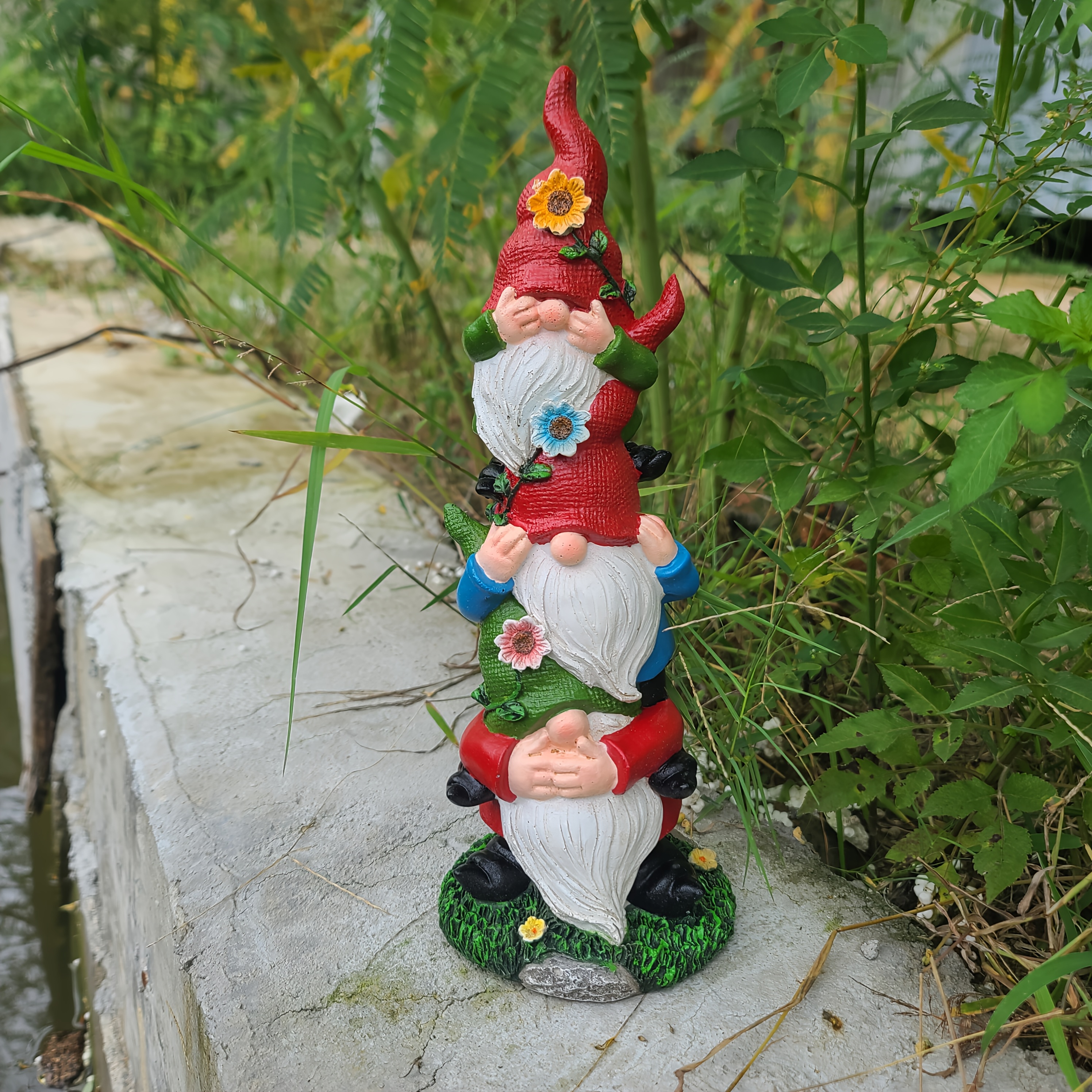 Garden Gnome Dwarf Statue