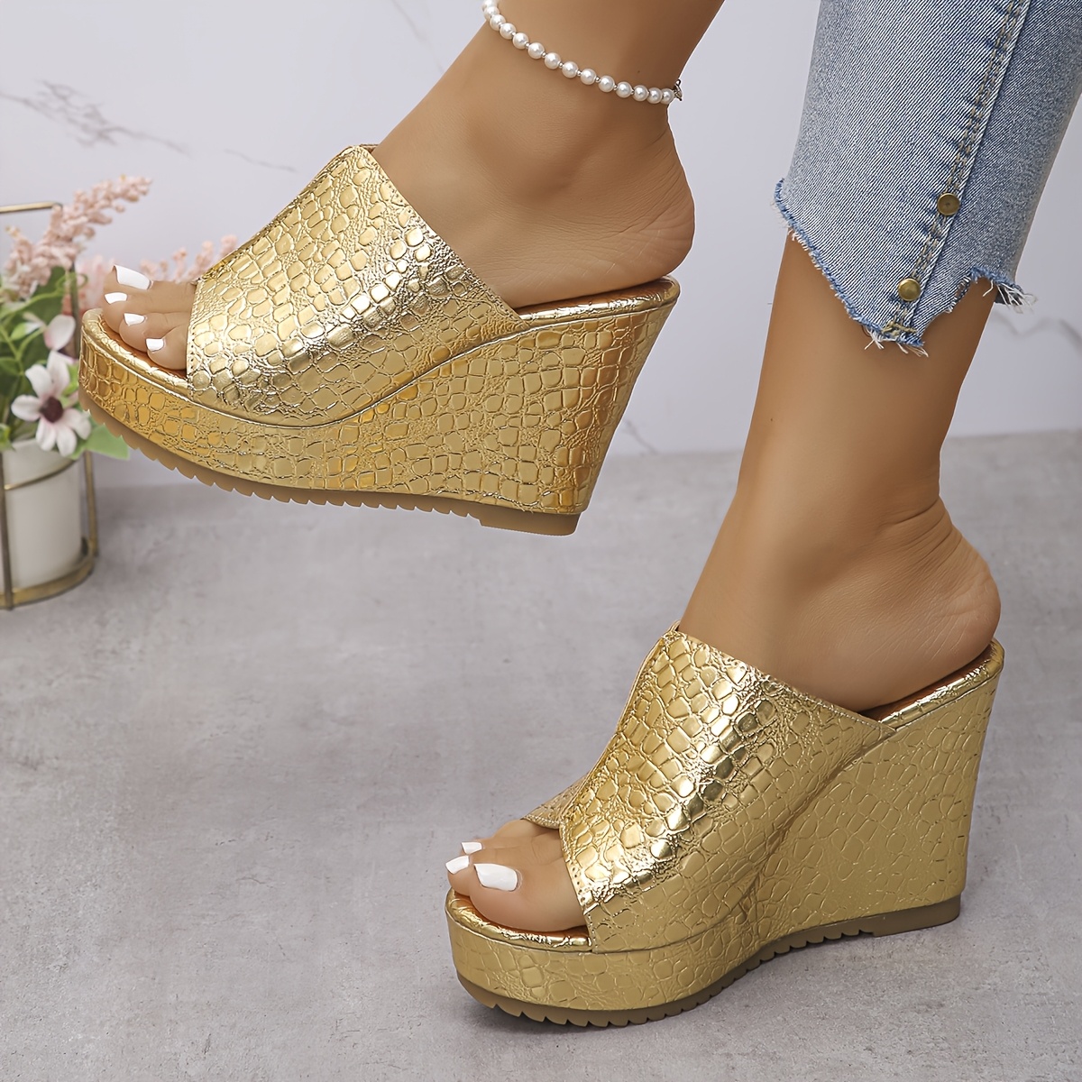Women'S Golden Wedge Sandals Slip-On Open Toe Platform Heels with  Textured Design, Comfortable PU Cover for Casual Attire, High Heel Sandal