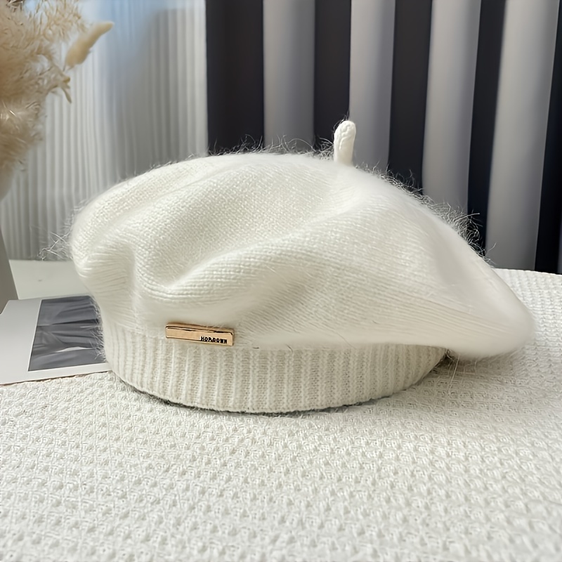 Image of 1pc Beret Hat, New Women's Plush Metallic Label Beret, Vintage British Autumn Warm Painter Hat, Suitable For Outdoor Shopping Riding Skiing, Gift For Christmas